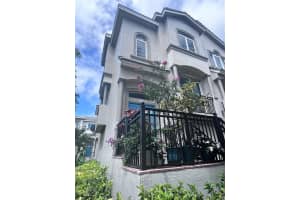 3932 Coral Heights Way, Oakland Park