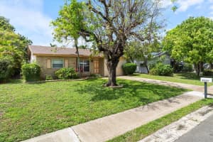 22707 Sw 64th Way, Boca Raton