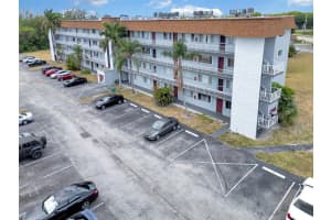 6289 Lear Drive 403, Lake Worth