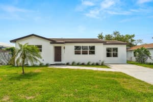 111 W 35th Street, Riviera Beach
