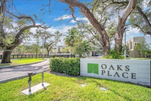 4189 N Oak Place, Dania Beach