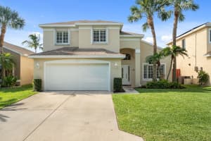 4620 Se Winter Haven Court, Stuart