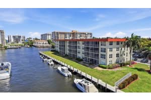 3180 Ne 48th Court 215, Lighthouse Point