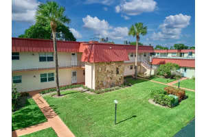 12021 W Greenway Drive 105, Royal Palm Beach
