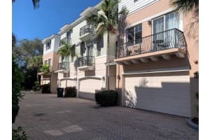 3803 Nw 5th Terrace, Boca Raton
