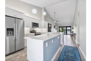 3200 Nw 46th Street 203, Oakland Park