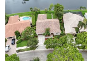 1968 Water Ridge Drive, Weston
