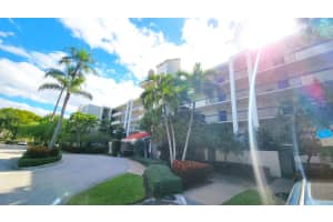 950 Lavers Circle, Delray Beach