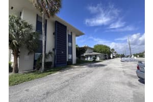1150 E Sample Road, Pompano Beach