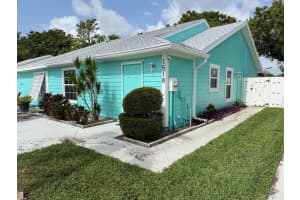 1518 Royal Forest Court, Palm Springs