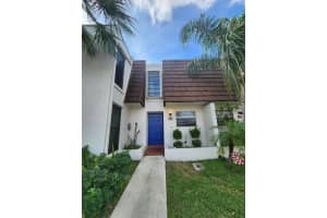 1504 Nw 89th Terrace 1504, Pembroke Pines