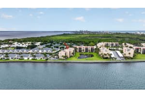 3382 Ne Causeway Boulevard 7-403, Jensen Beach