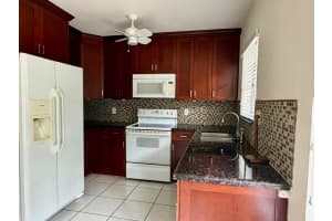 1412 Ne 14th Place, Fort Lauderdale