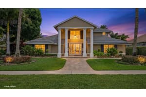 2144 Henley Place, Wellington