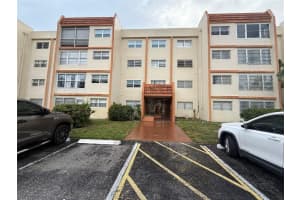 2501 Nw 41st Avenue 401, Lauderhill