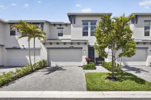 16481 Millenium Court, Westlake