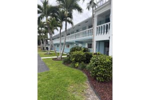 1100 Pine Drive 102, Pompano Beach