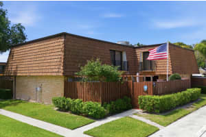 1104 11th, Greenacres