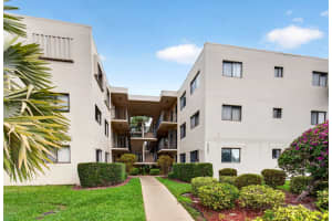 5280 Las Verdes Circle 112, Delray Beach