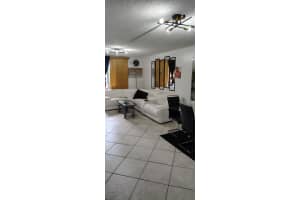 3141 Nw 47th Terrace 332, Lauderdale Lakes