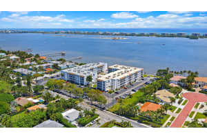 1516 S Lakeside Drive 106, Lake Worth Beach