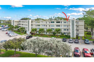 4002 Cambridge A 4002, Deerfield Beach