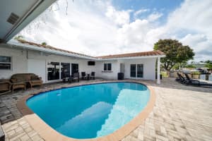 2401 Se 8th Court, Pompano Beach