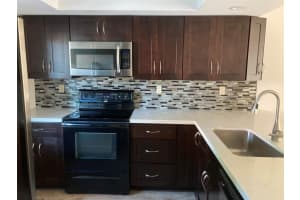 9374 Sw 3rd Street 704, Boca Raton