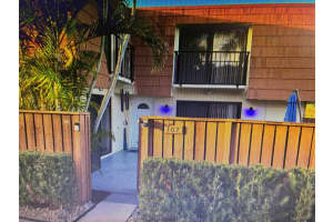 107 Buttonwood Lane 107, Boynton Beach