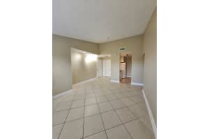2317 N Congress Avenue 33, Boynton Beach