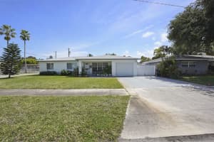 1737 N 14th Avenue N, Lake Worth Beach