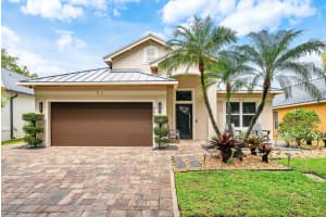 494 Enfield Court, Delray Beach