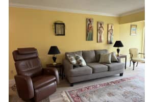 1121 Cactus Terrace 202, Delray Beach