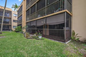 8415 Sw 107th Avenue 136w, Miami