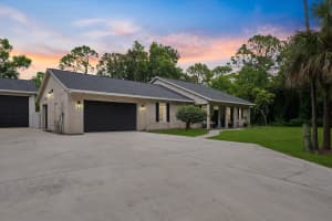 8053 Se Carlton Street, Hobe Sound
