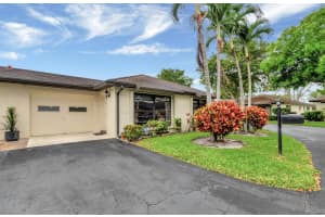 4660 Greentree Place 105b, Boynton Beach