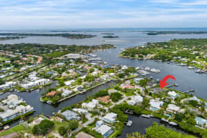 3973 Se Topsail Court, Stuart