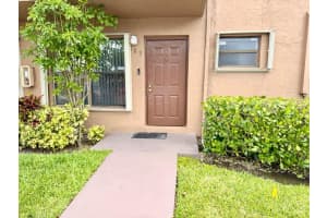 10059 Winding Lake Road 103, Sunrise