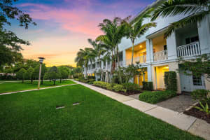 7085 Edison Place, Palm Beach Gardens