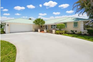 3491 Se Clubhouse Place, Stuart