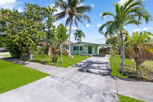 160 Ne 60th Street, Oakland Park