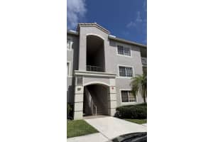 5065 Wiles Road 207, Coconut Creek