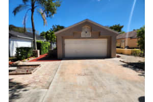 3760 Nw 19th Street, Coconut Creek