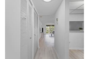 6800 Royal Palm Boulevard 207f, Margate