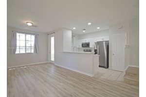 6030 Sw 19th Place, North Lauderdale