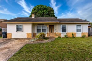 971 Sw 83rd Avenue, North Lauderdale