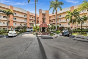 7735 Yardley Drive 305, Tamarac