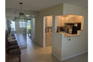 6 Ventnor A Drive, Deerfield Beach