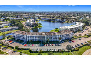 2114 Oakridge V, Deerfield Beach