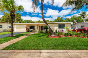 3685 Nw 43rd Place, Lauderdale Lakes
